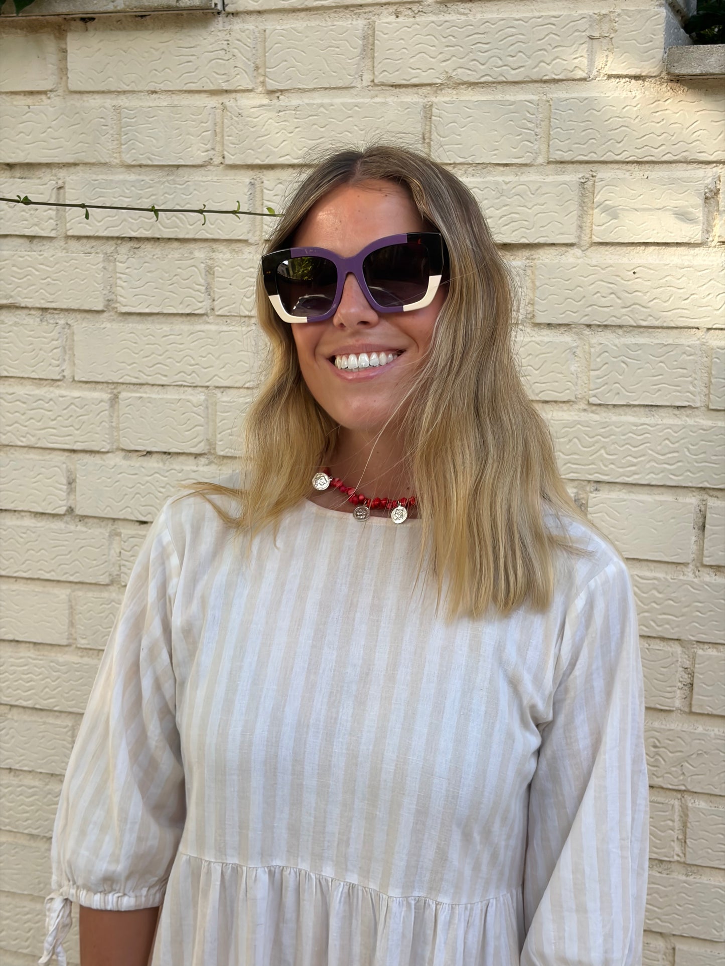 VIOLETA - La gafa que transforma cualquier look básico